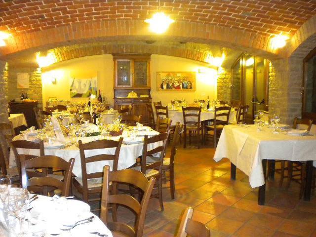 Azienda Agrituristica Alcastle Montabone Εξωτερικό φωτογραφία