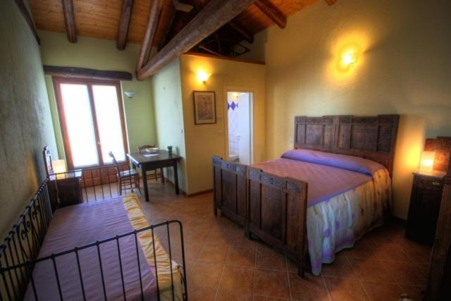 Azienda Agrituristica Alcastle Montabone Δωμάτιο φωτογραφία