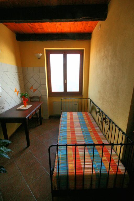 Azienda Agrituristica Alcastle Montabone Εξωτερικό φωτογραφία